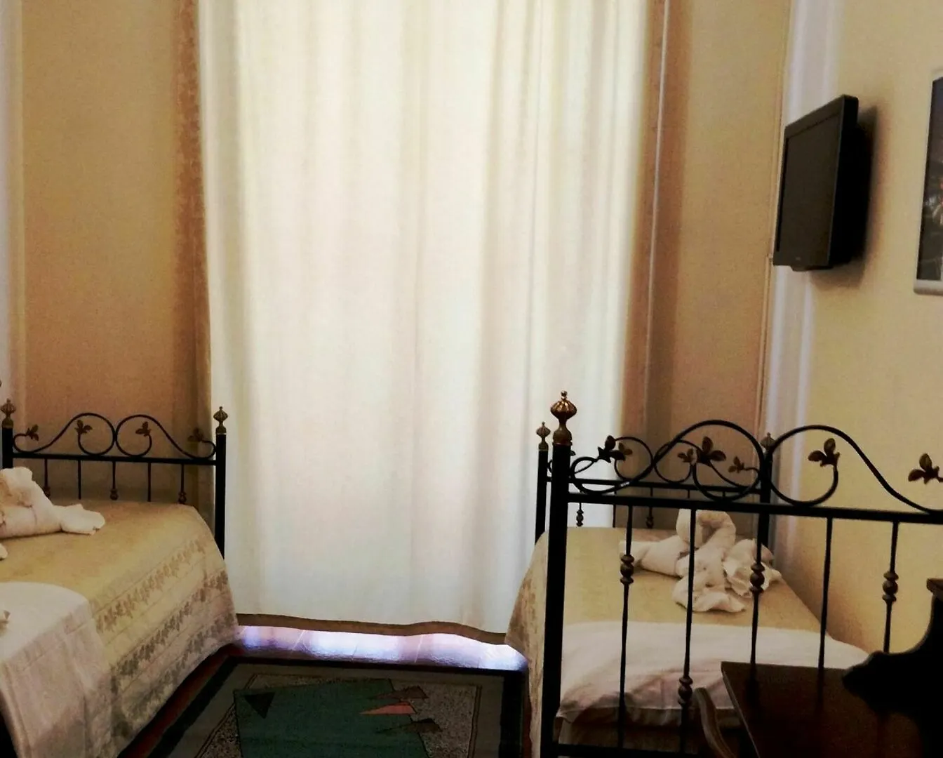 Hotel B&B Benvenuto A Napoli Italy
